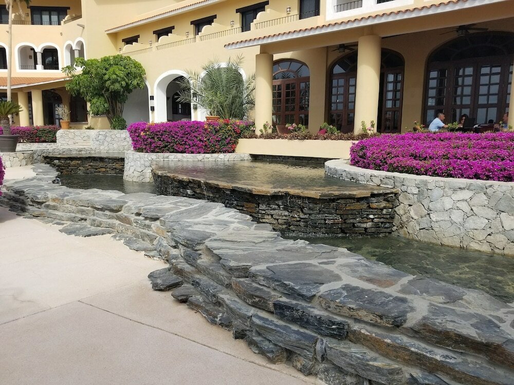 Фото 1 Minute to the Sand