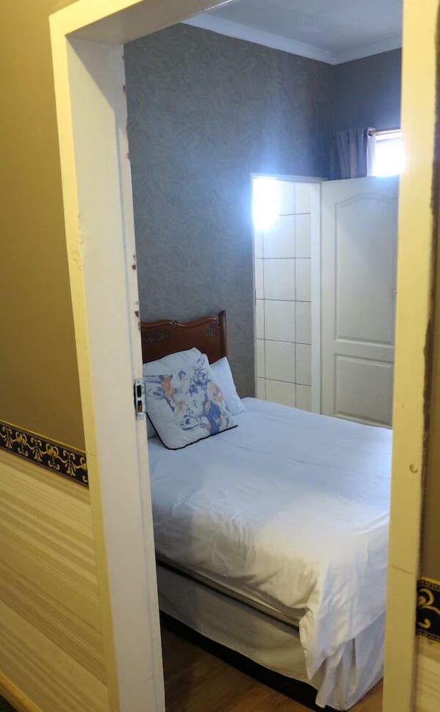 Фото Umgwezi Lodge And Backpackers