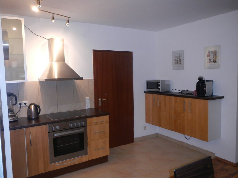 Фото Großzügiges Zweiraumapartment Troisdorf