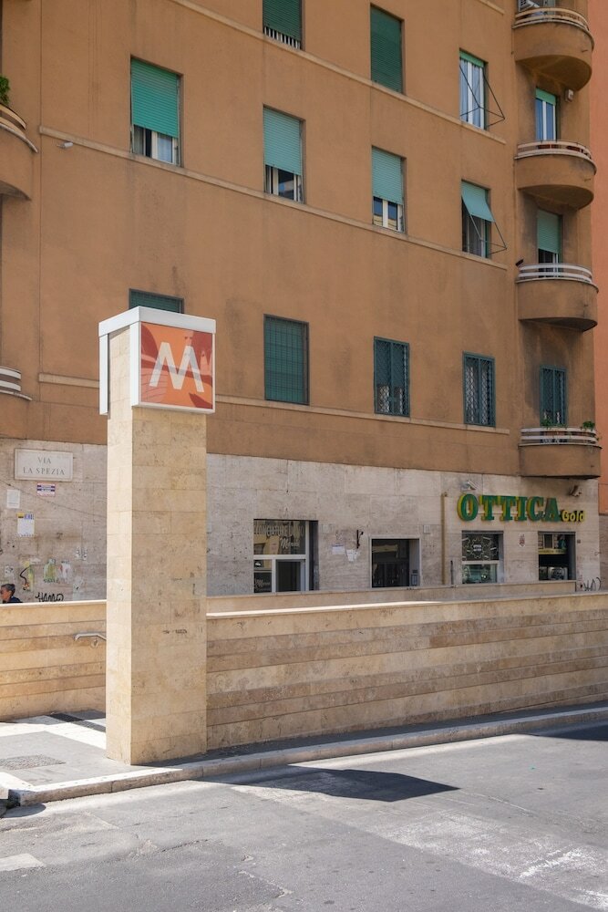 Фото Roma - VIA la Spezia 70