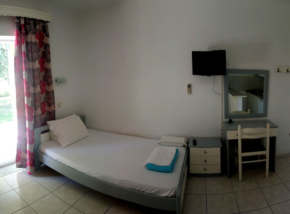 Фото Chrissi Ammoudia