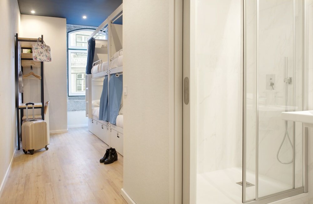 Фото The Central House Lisbon Baixa - Hostel