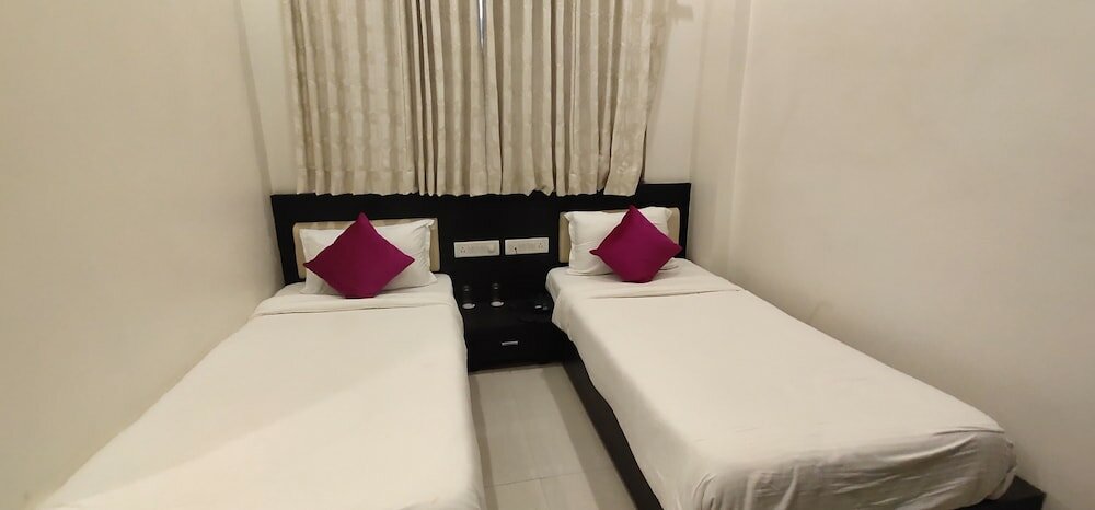 Фото Hotel Suryansh