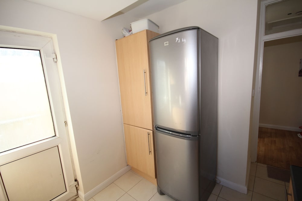 Фото Deane House