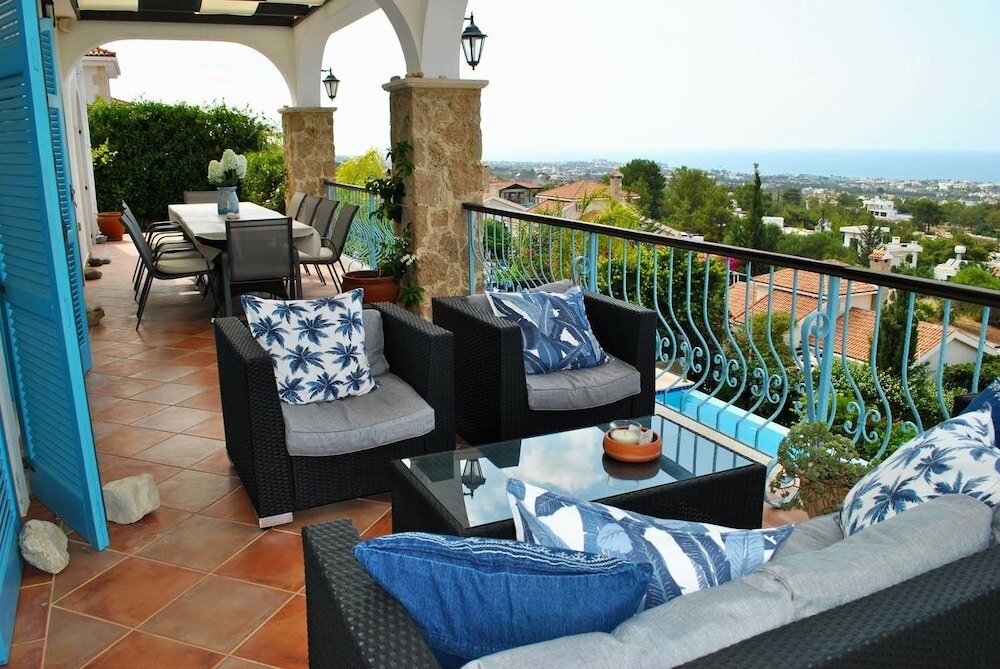 Фото Villa Alex by Amy Villas