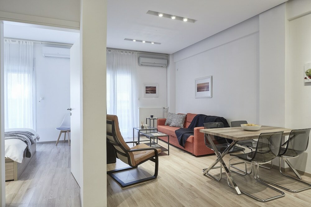 Фото Modern Elegant Apt at Kolonaki