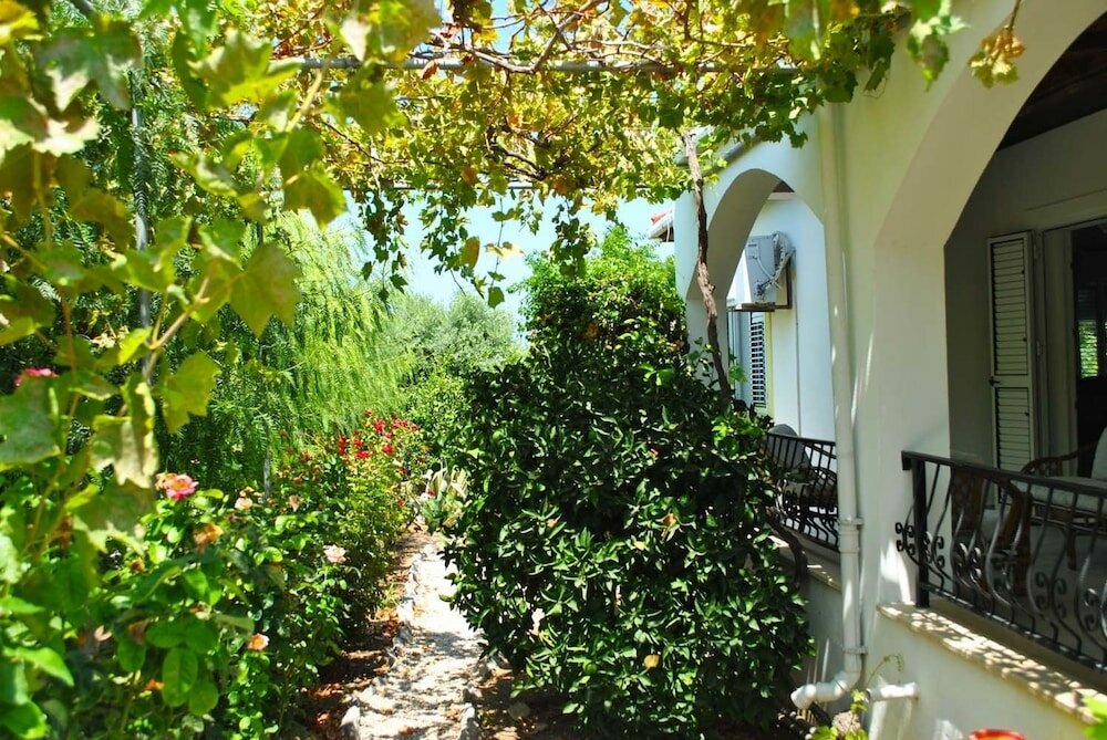 Фото Villa Butterfly by Amy Villas