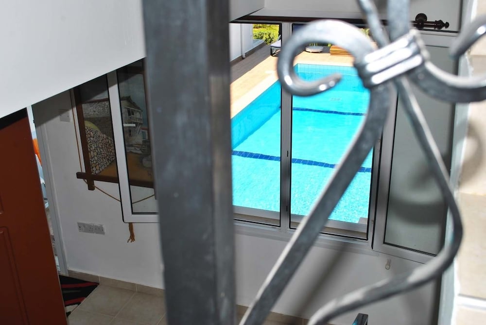 Фото Villa Butterfly by Amy Villas