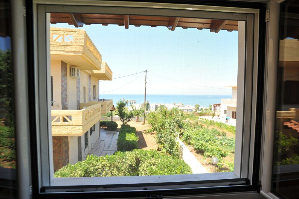 Фото Romantic Corner Maisonettes