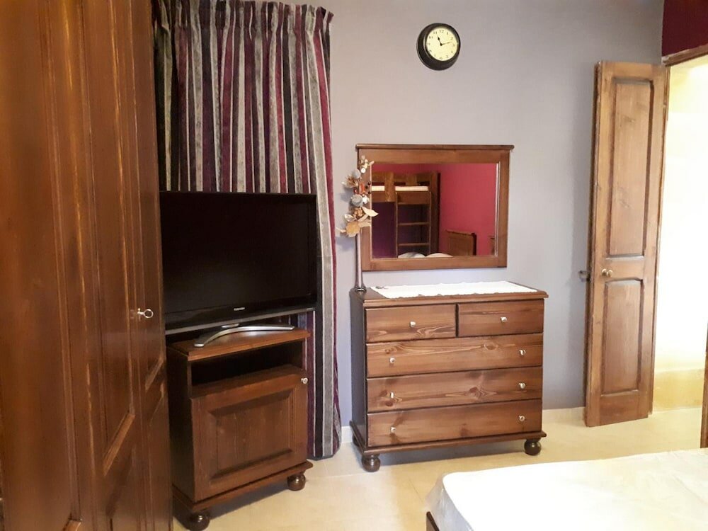 Фото Nocturne Family House