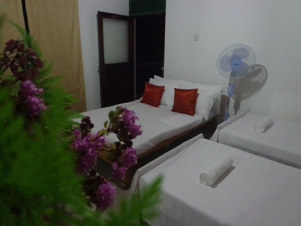 Фото Brown's Edge Residence