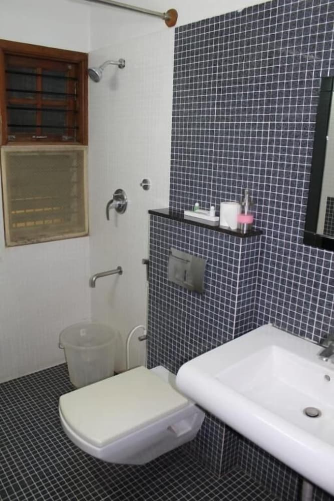 Фото Zions Hotel