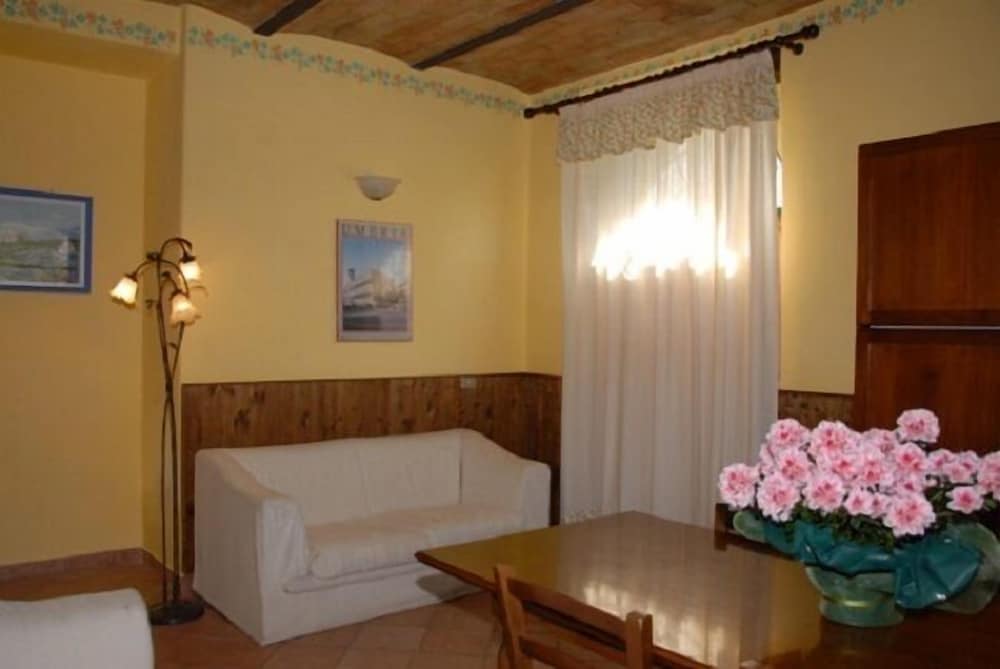 Фото Agriturismo Fonte Abellana