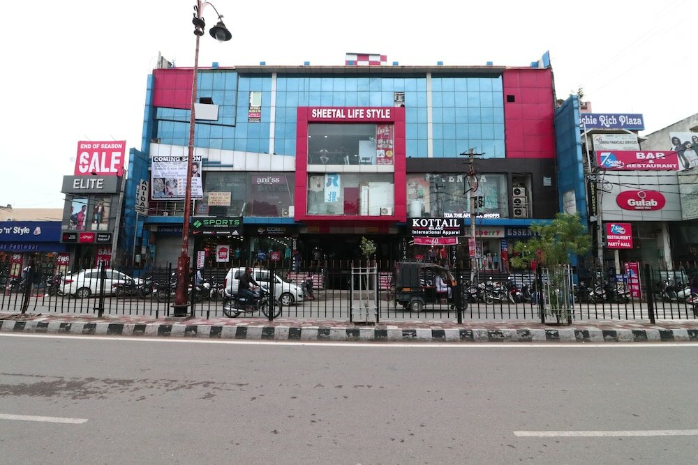 Фото отеля 1