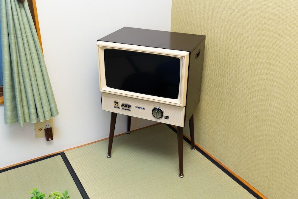 Фото Kagurazaka Retro Bar & Hotel