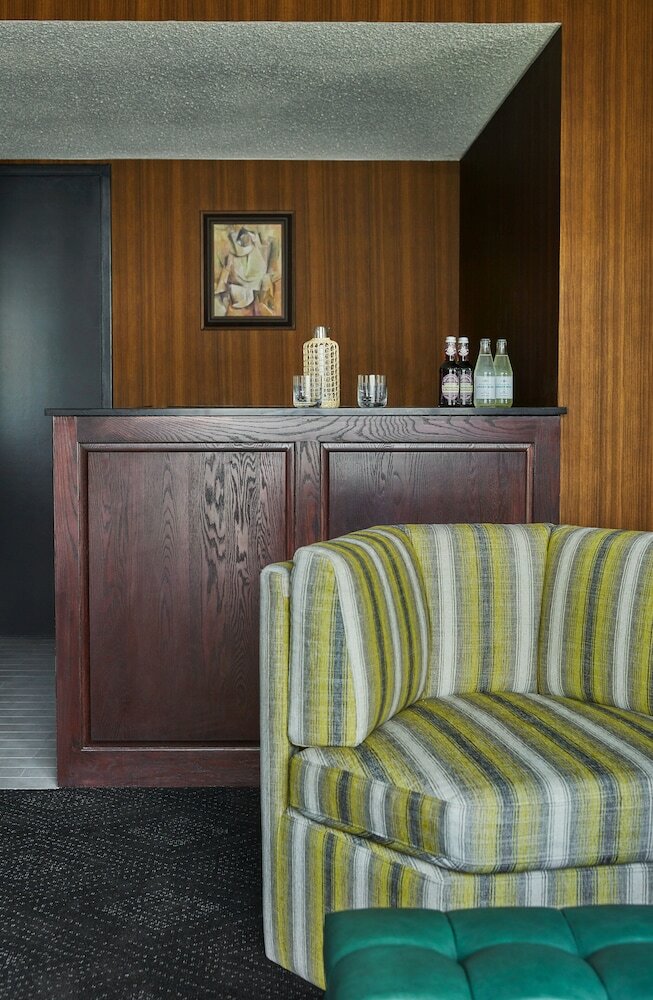 Фото Graduate Eugene