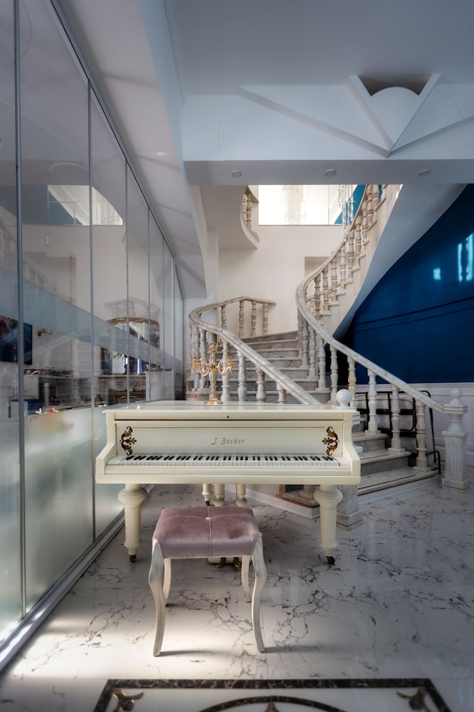 Фото Baku Palace Hotel