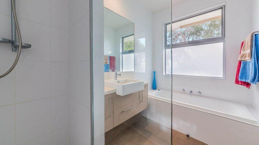 Фото Charmandene on the Beach