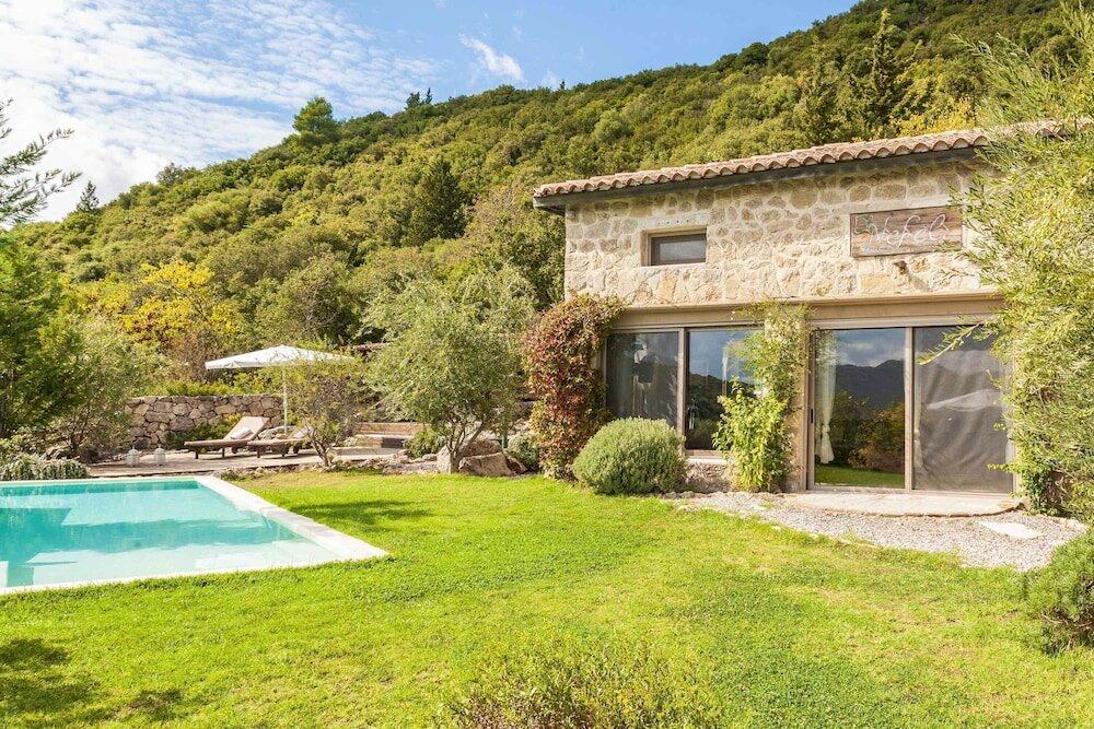 Фото Villa Orfeas- Mounty Island Villas