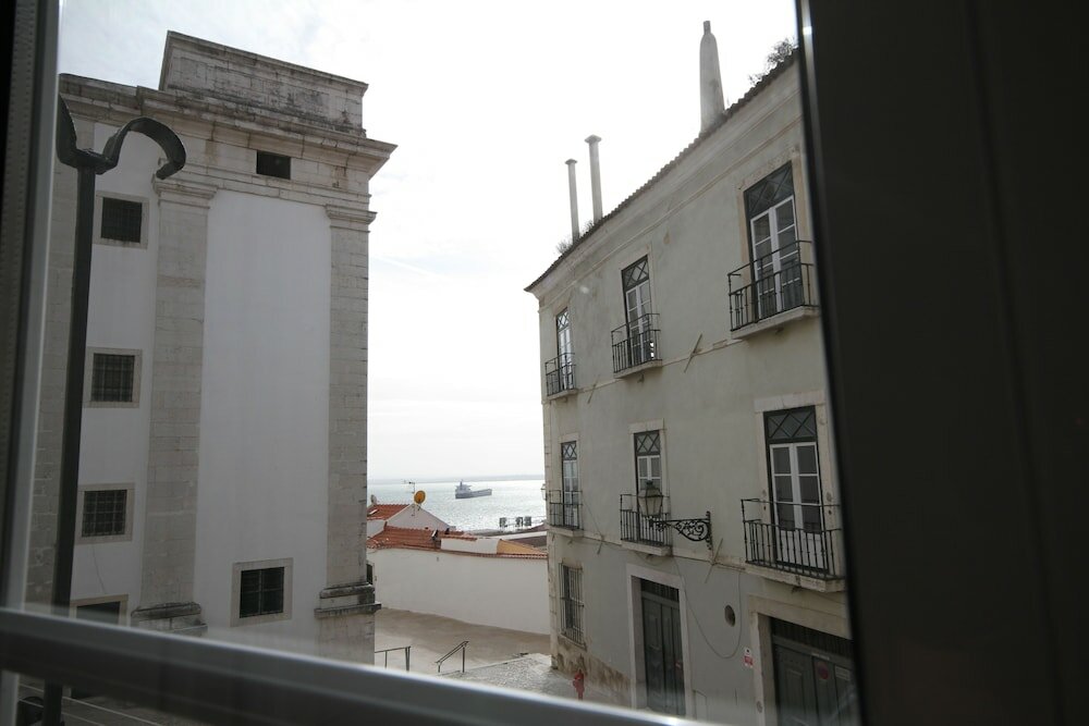Фото Alfama Right Point
