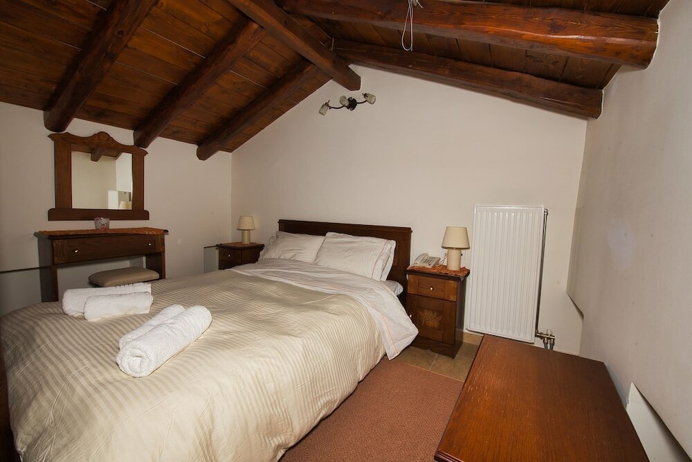 Фото Anemoessa Traditional Village Hotel