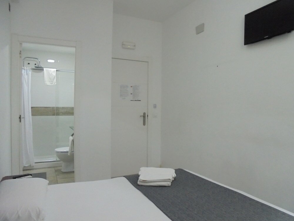 Фото Easy Sants by Bossh Hotels