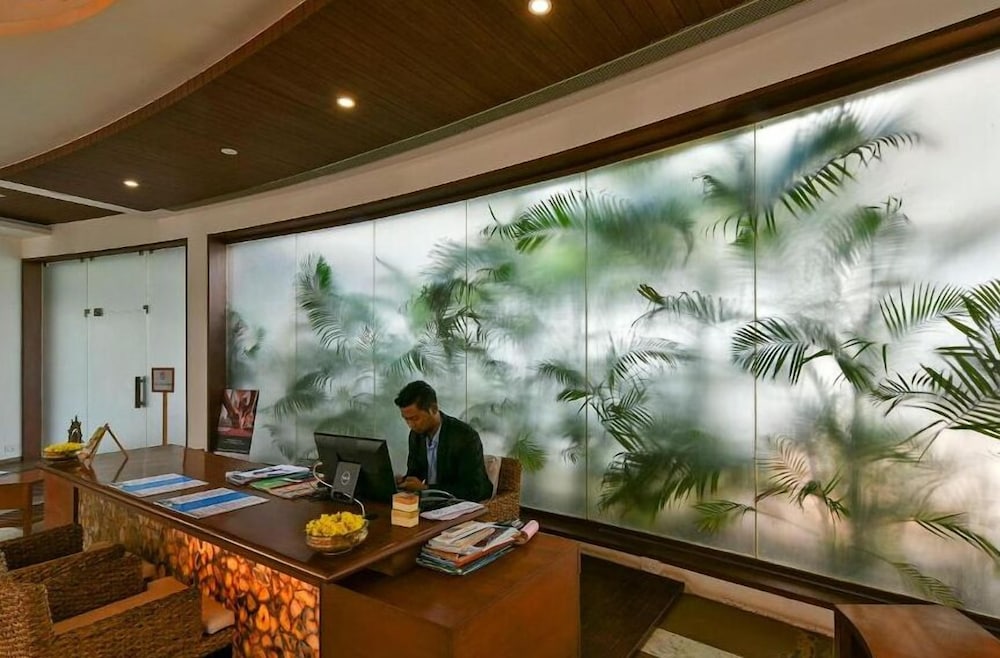 Фото Gulmohar Greens - Golf & Country Club