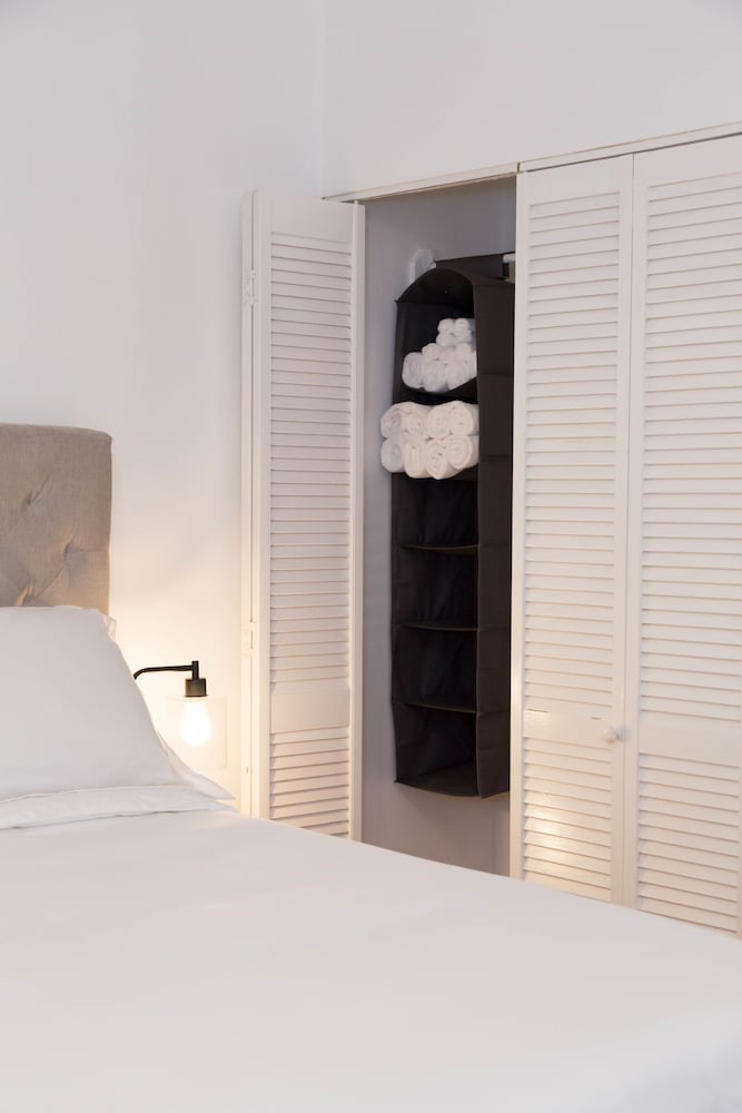 Фото Renovated Apt. Walk to Marley Museum