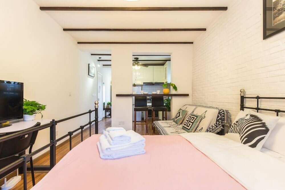 Фото Shanghai Yanshe Huashan Road Branch