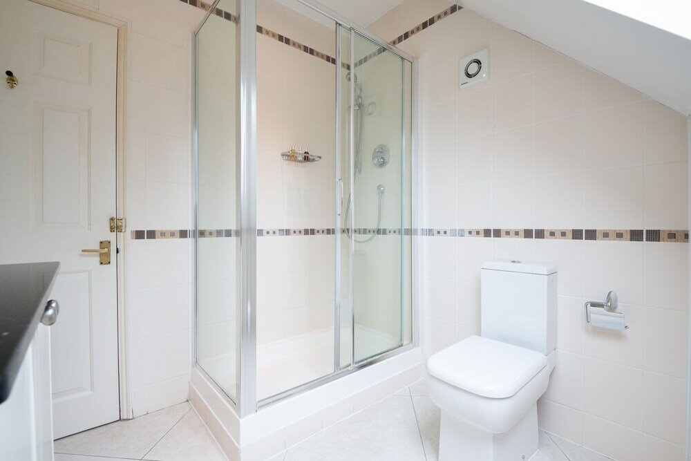 Фото Charming Wimbledon Park Home close to Putney Heath