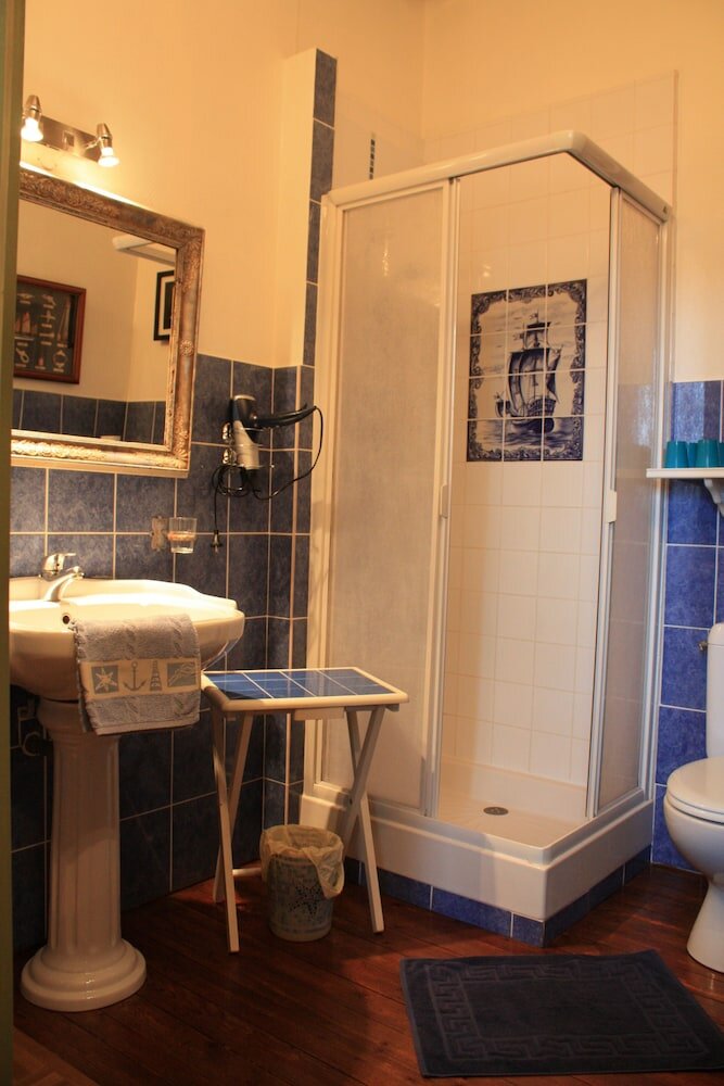 Фото Logis Les Remparts