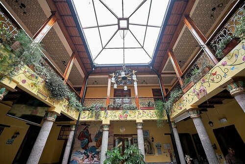 Гостиница Hotel La Basílica Quito в Кито