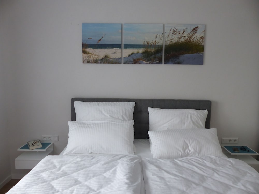 Фото Ferienwohnungen Flora