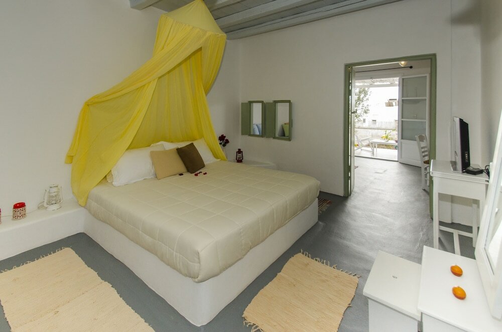 Фото Thalassitra Private Pool Suites & SPA