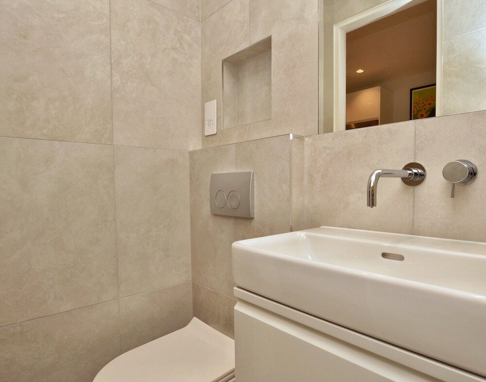 Фото Cromwell Serviced Apartment