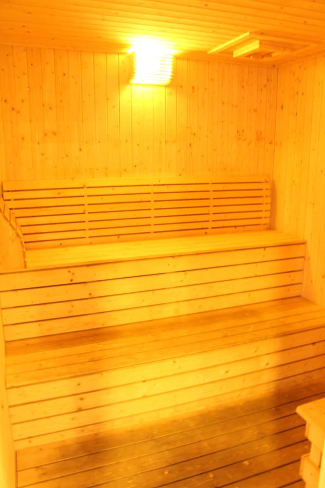 Фото Raffles Suites Homestay