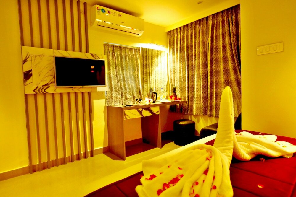 Фото Hotel Kek Grand Park