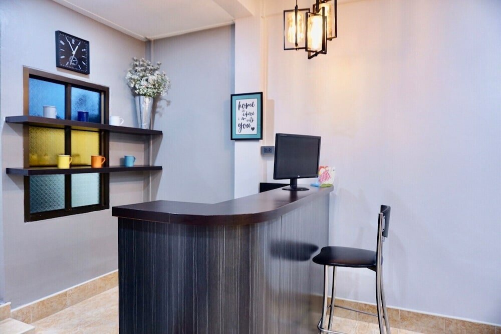 Фото Bhundaree Richy