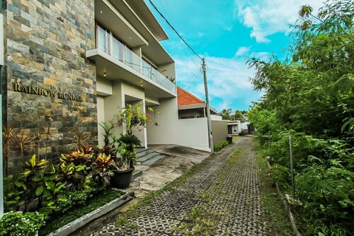 Гостиница Villa Rainbow Runner