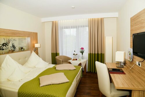 Внешний вид отеля Parkhotel Emstaler Höhe в Санде, фото 2