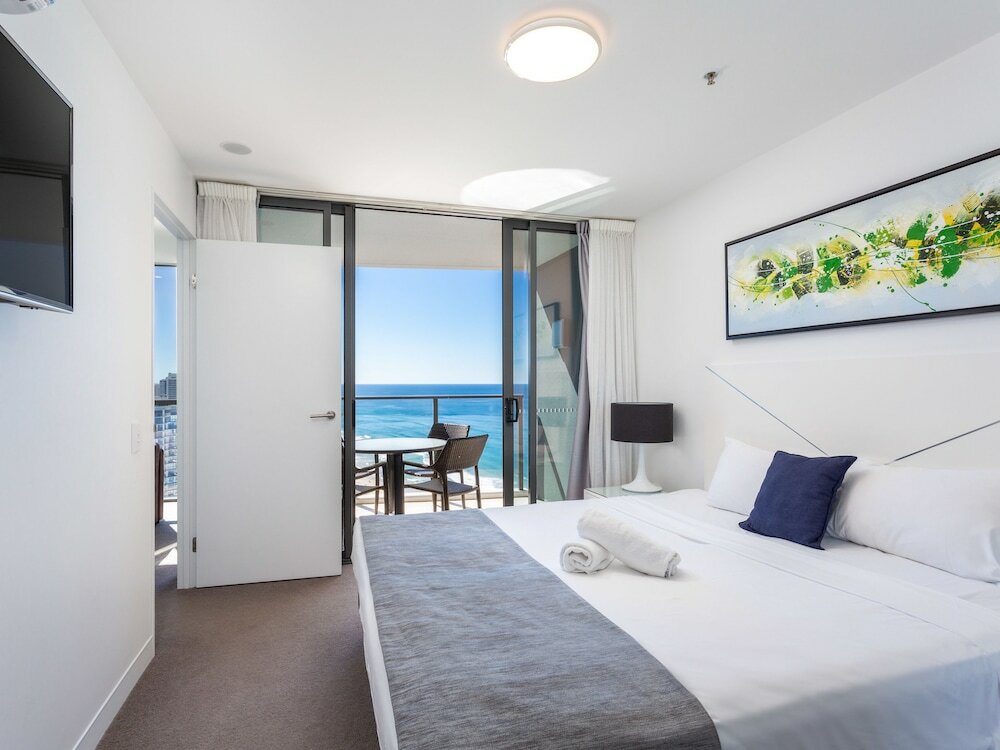 Фото Serain Residences On Surfers Private Apartments