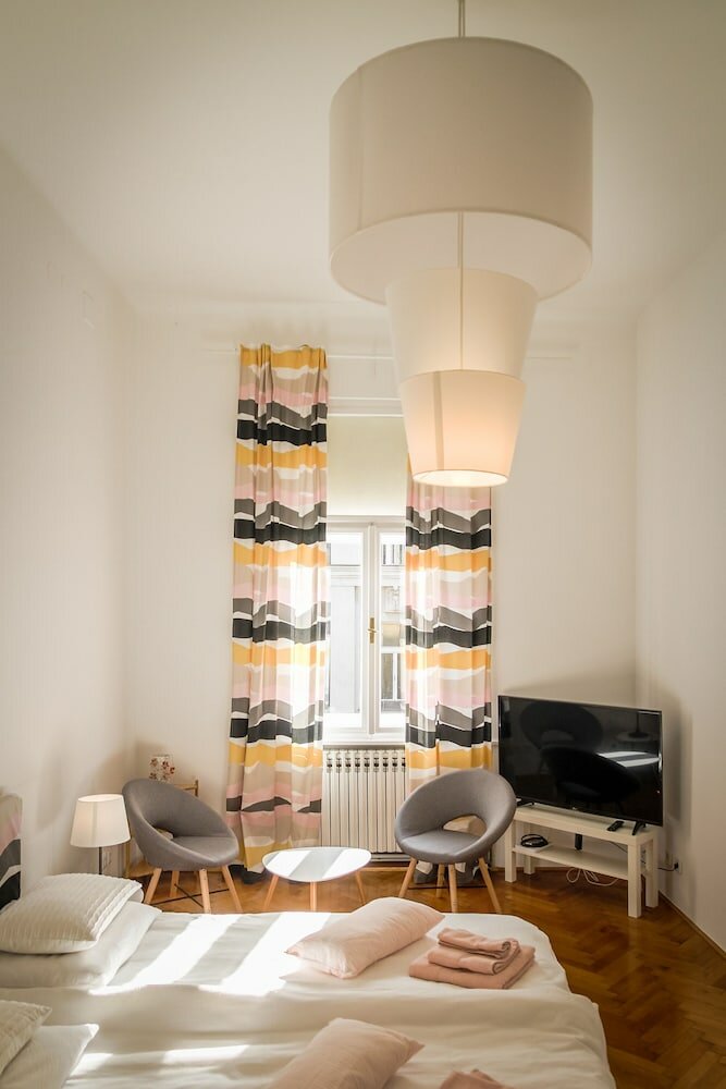 Фото Main Square Rooms