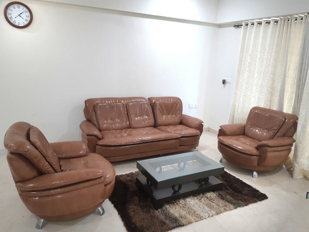 Фото Arista Service Apartments Kalanagar