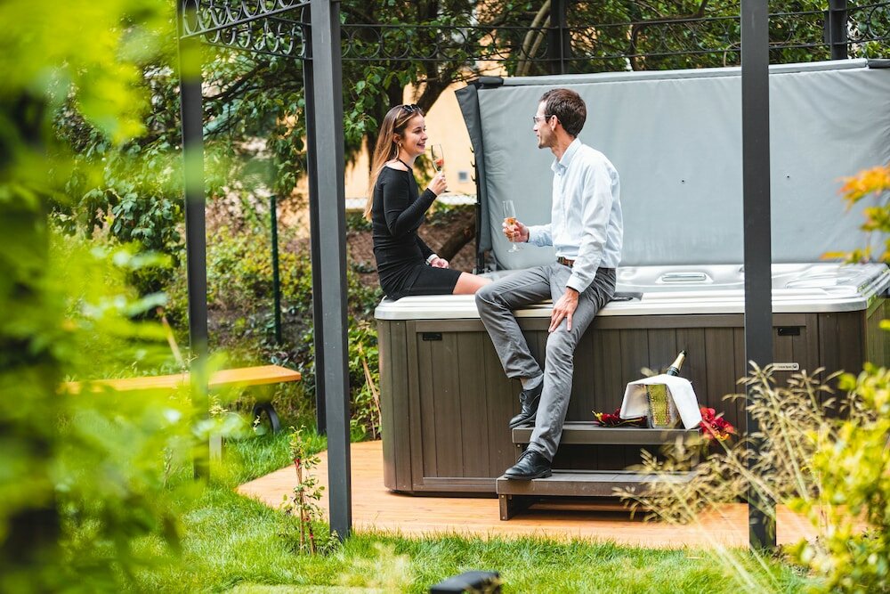 Фото Empirent Garden Suites