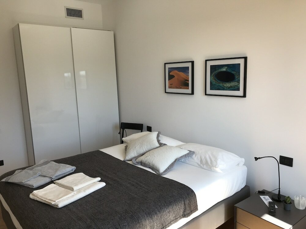 Фото Feel at Home Apartments & Rooms