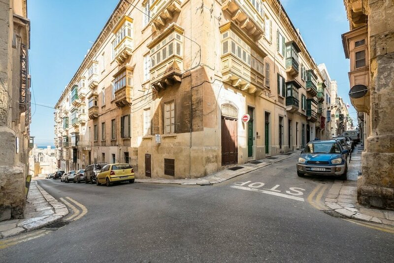 Гостиница Valletta Archbishop Townhouse в Валлетте