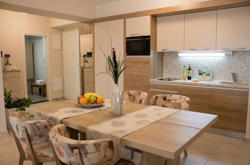 Фото Capitol Suites