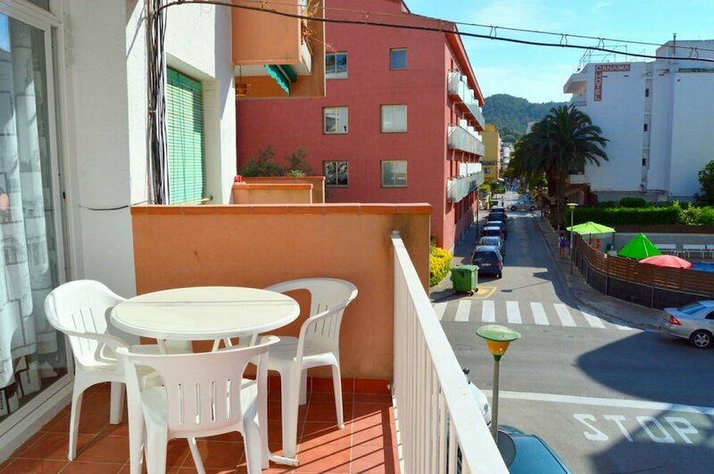 Гостиница Apartments Soleil Plage 1 в Тосса-де-Маре