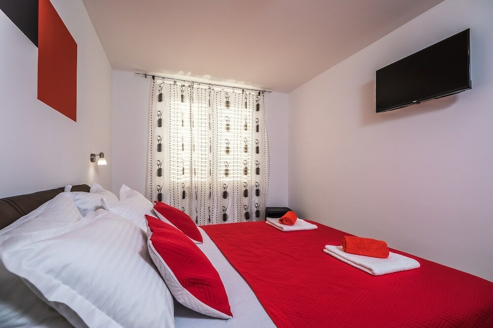 Фото Apartments Sunshine Home