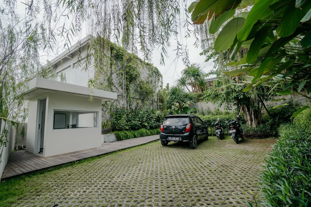 Фото Rimbun Canggu Hotel & Villa